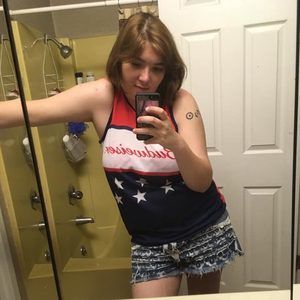 Meet your Posher, Erika